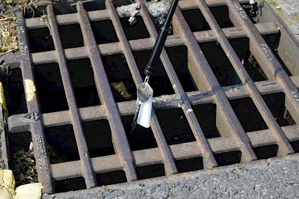 Special Magnetic Retrieval Tool with Torch & Claw in action